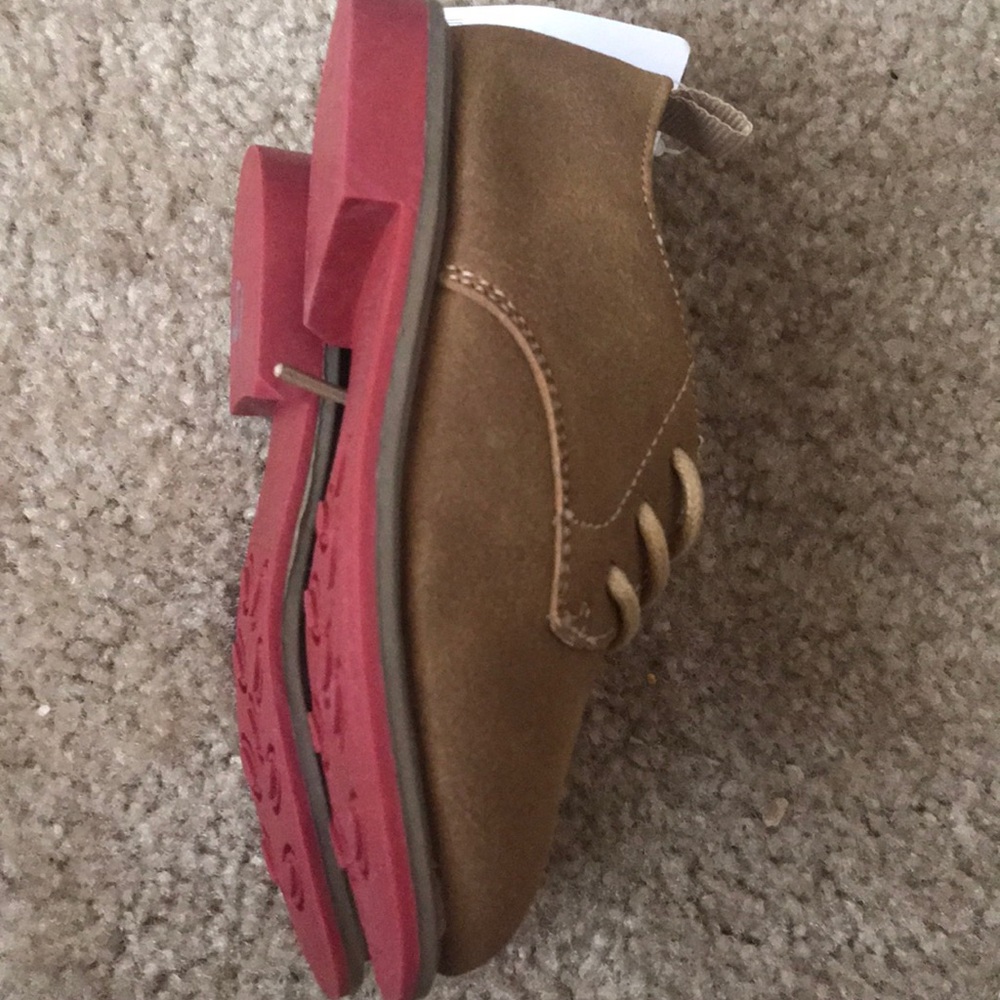 Shoes - Picture 2 of 5